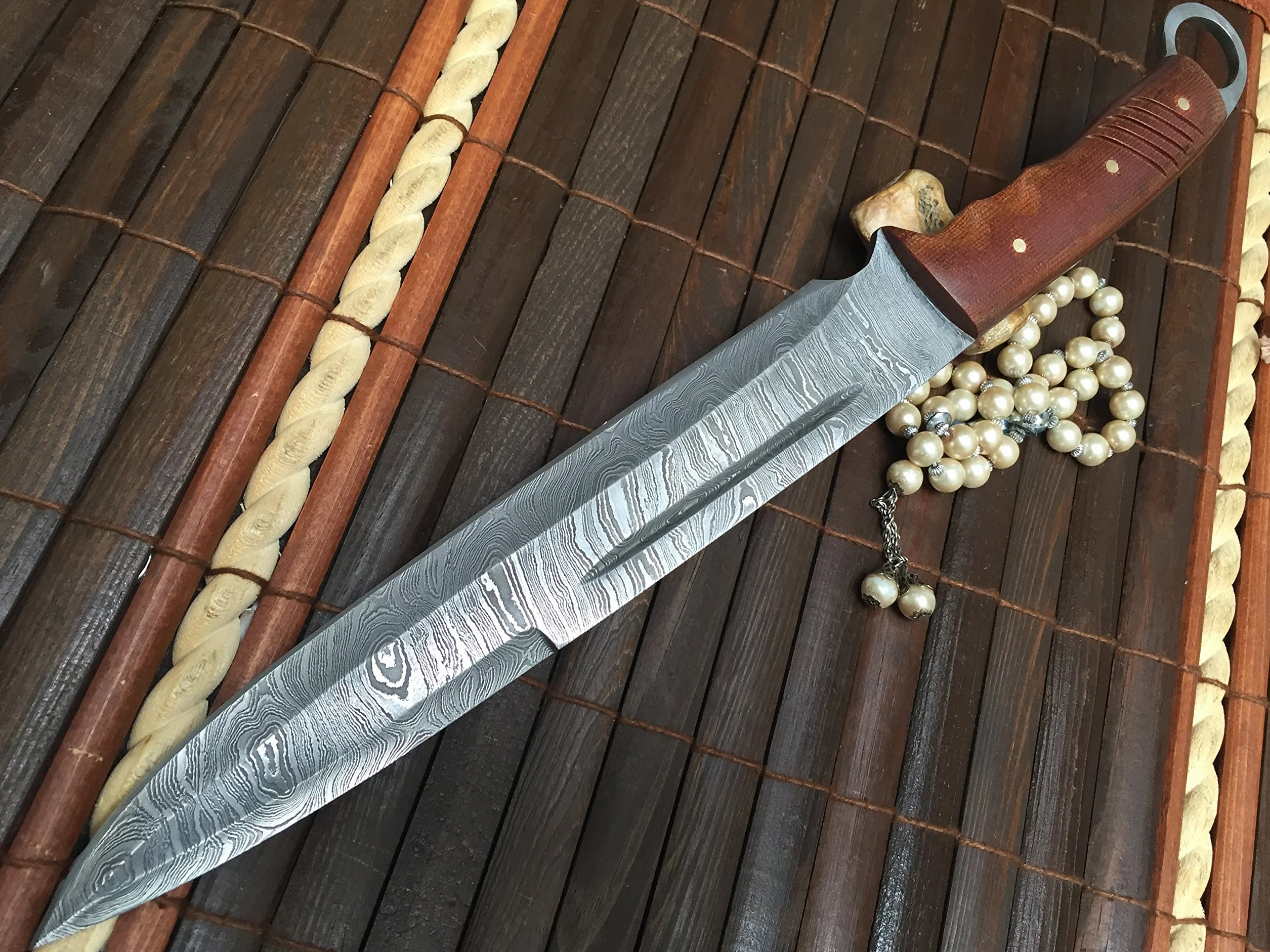 Coltello da caccia in acciaio Damasco (personalizzabile)