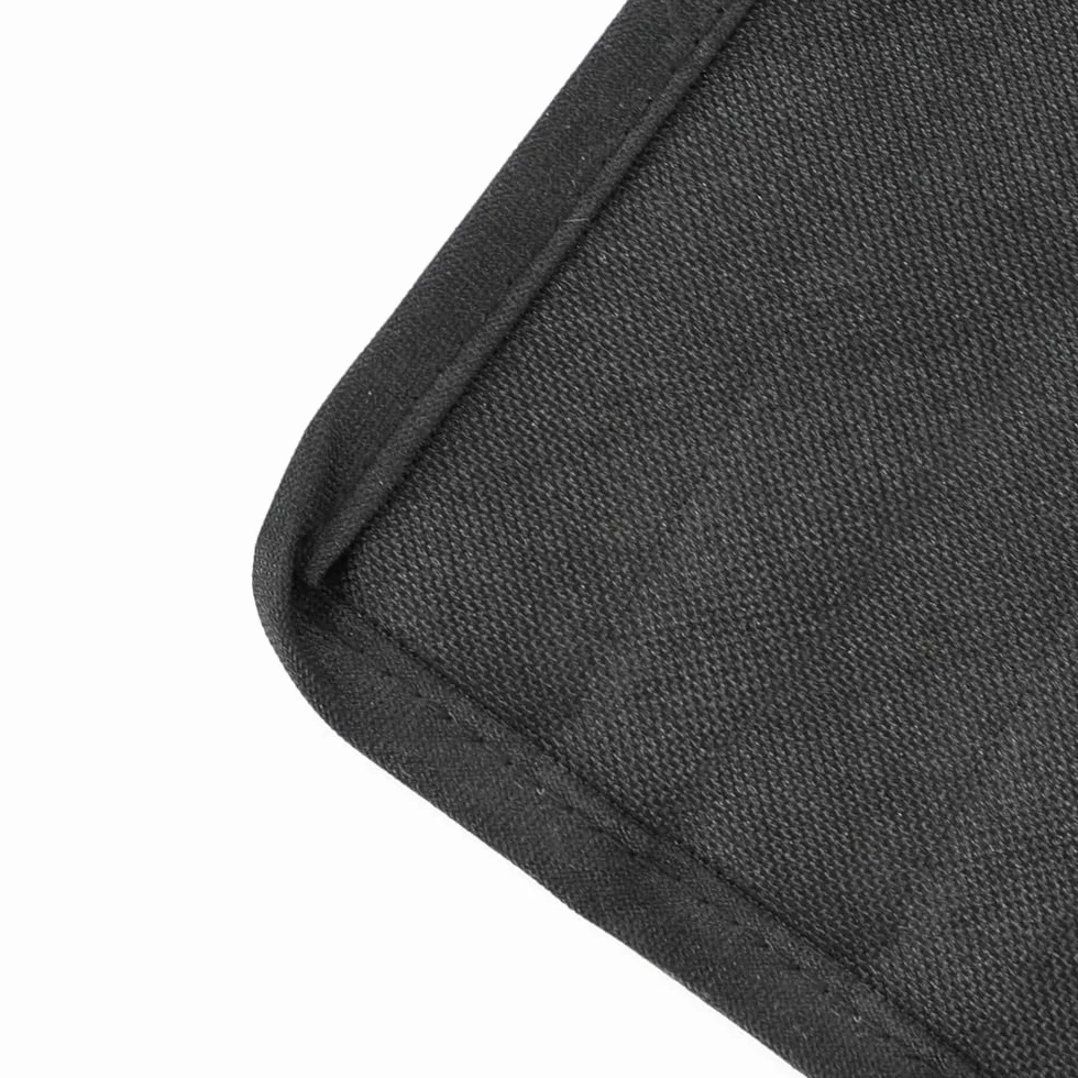 Amazon Basics Rivestimento per Sedile dell'Auto, 119 x 142 cm, Nero
