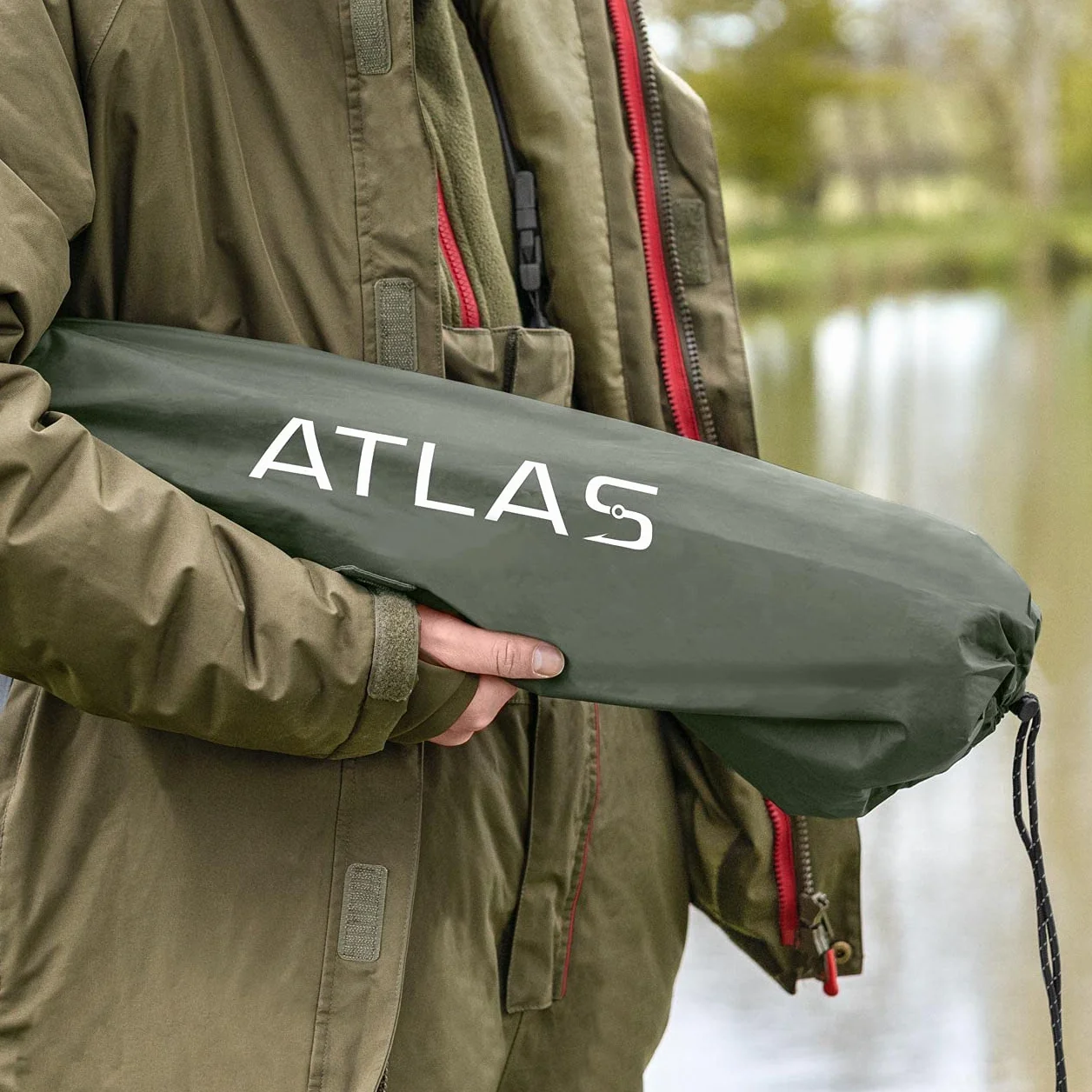 ATLAS Tenda Da Pesca Bivvy Carpfishing con Pali In Vetroresina e Borsa Inclusa