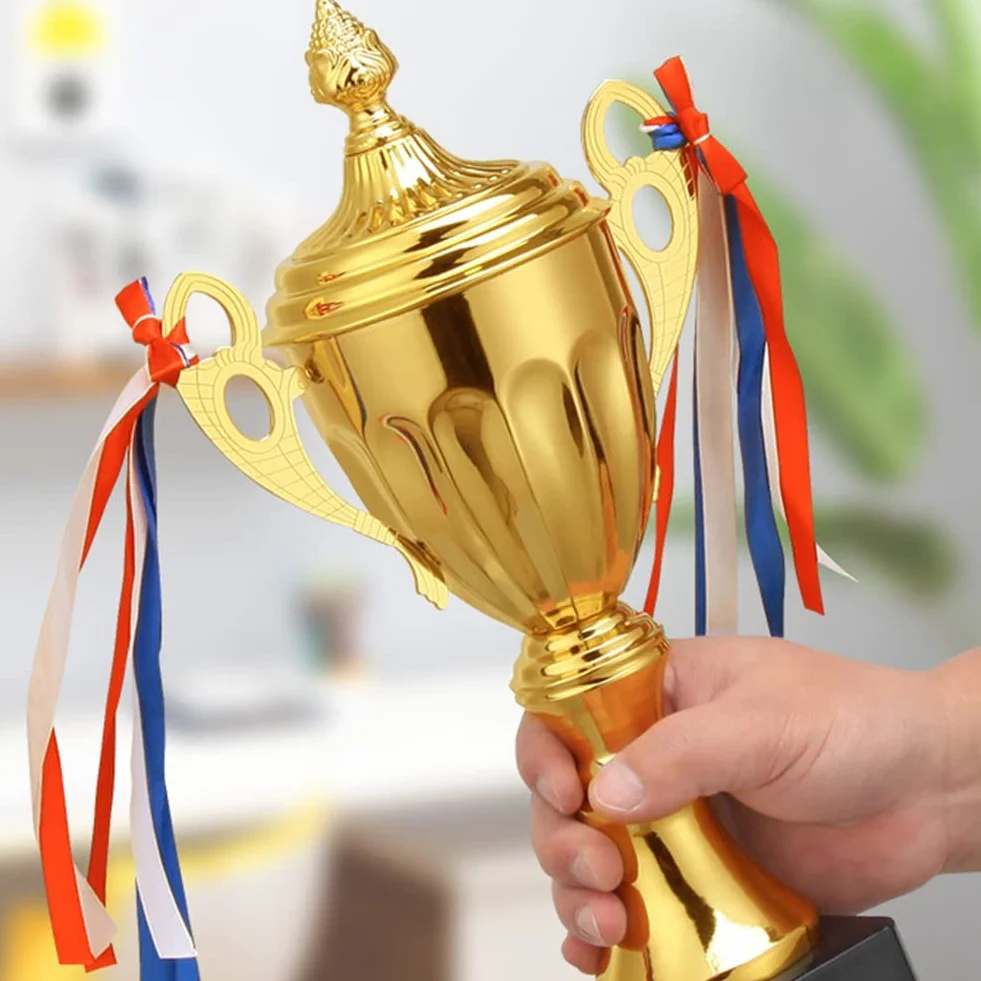 Gold Trophies Cup Football, Coppa Trofeo per Bambini, Decorazione Coppa Premio, Trofeo d'Onore per di Basket e Calcio in Sportivi, Regalo per Uomini e Donne, 29 cm