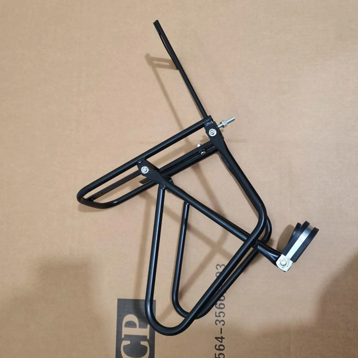 Portapacchi Anteriore per Bici con Dado di bloccaggio Portabici da 20 kg Ripiano per Bagagli Cestino per Bicicletta installabile per Tour in Bicicletta in Campeggio