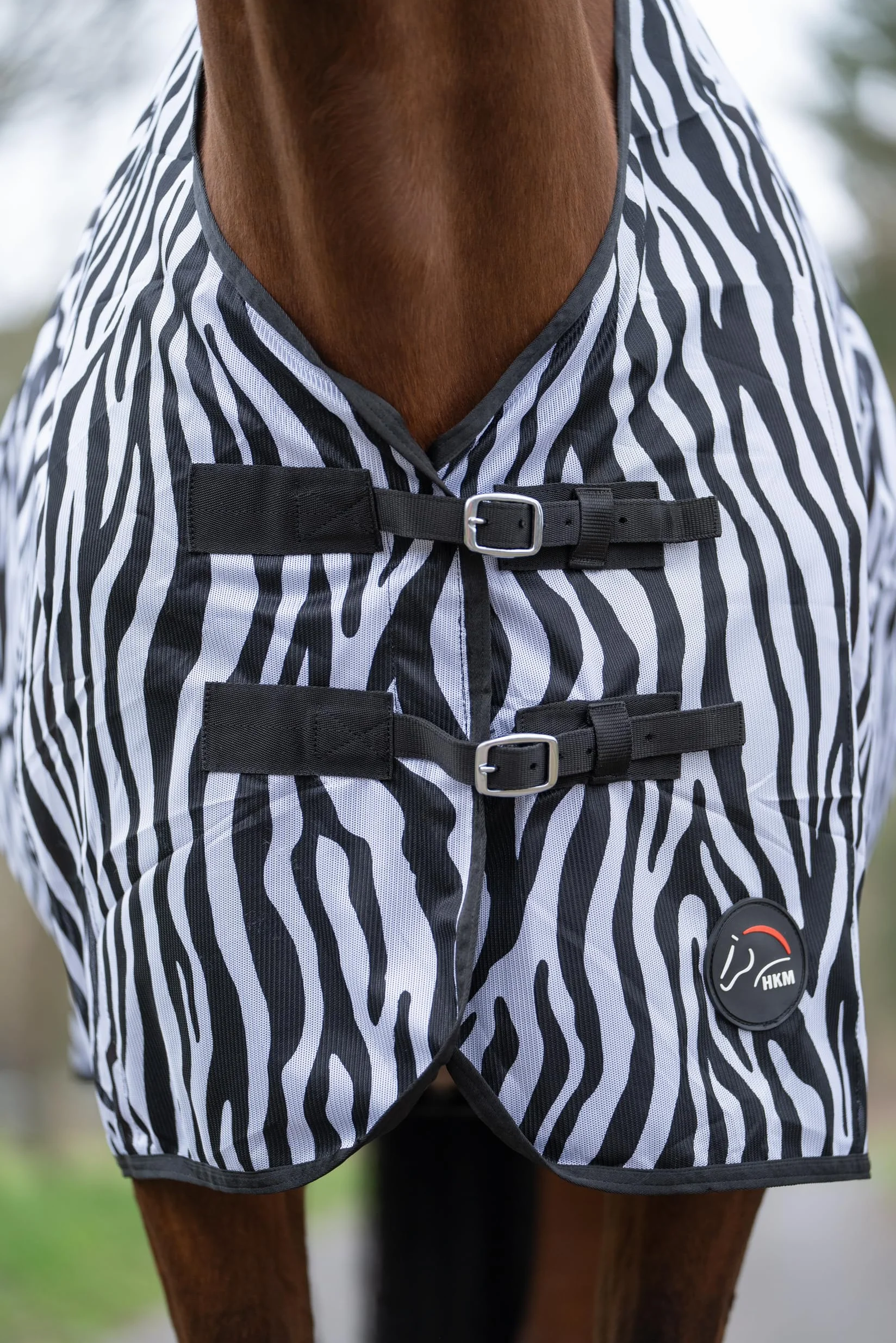 HKM 4668 Zebra - Coperta per cavallo, con cintura incrociata, 145 cm