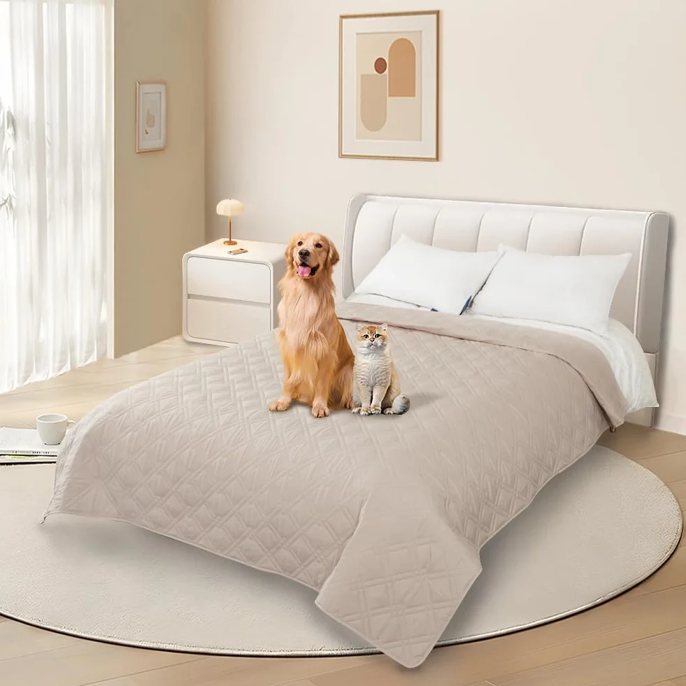 Copridivano Impermeabile per Cani Antiscivolo 3 Posti 132 x 208 cm Crema