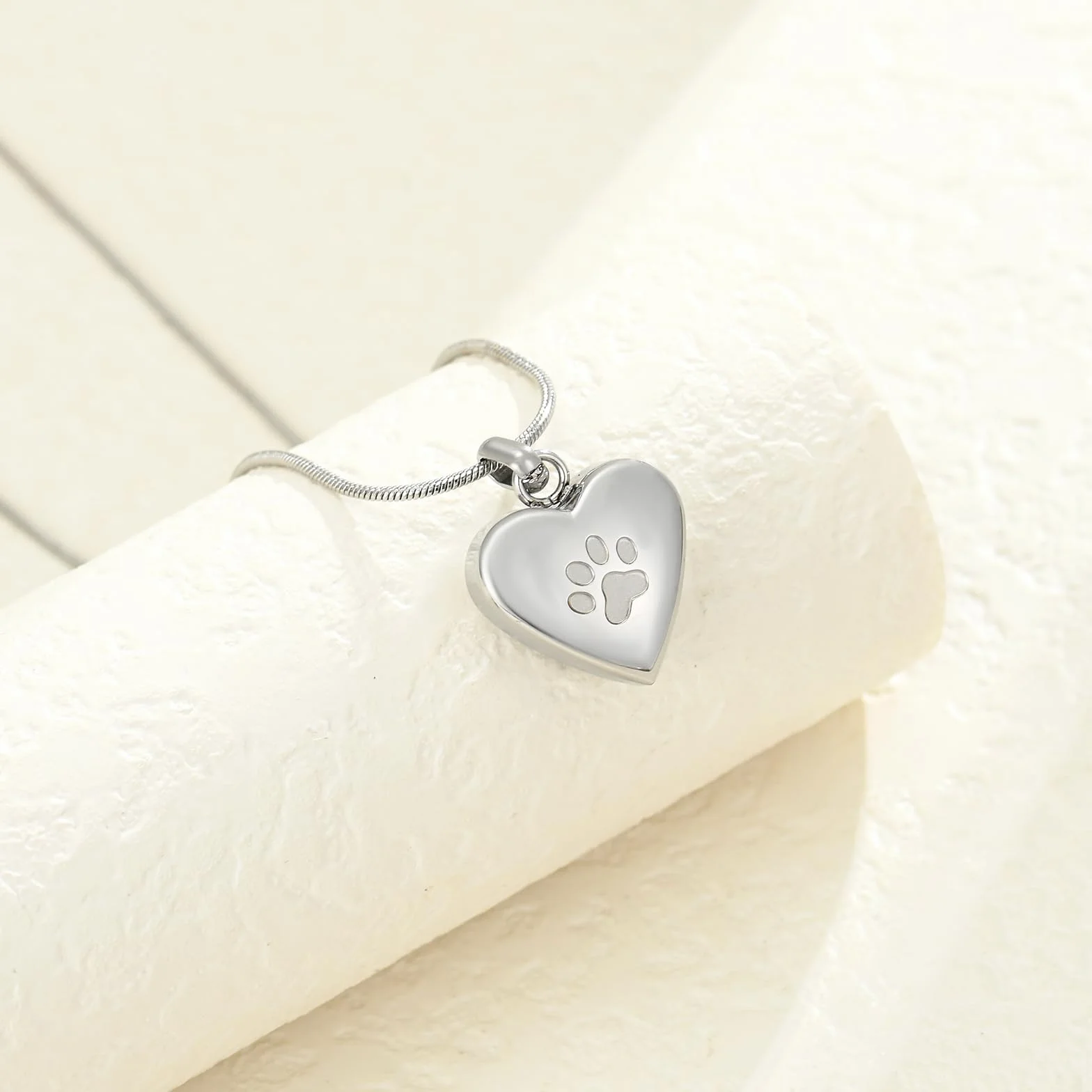 Collana con urna a forma di cuore per ceneri per cani con stampa di zampa di cane, per gioielli commemorativi per animali domestici