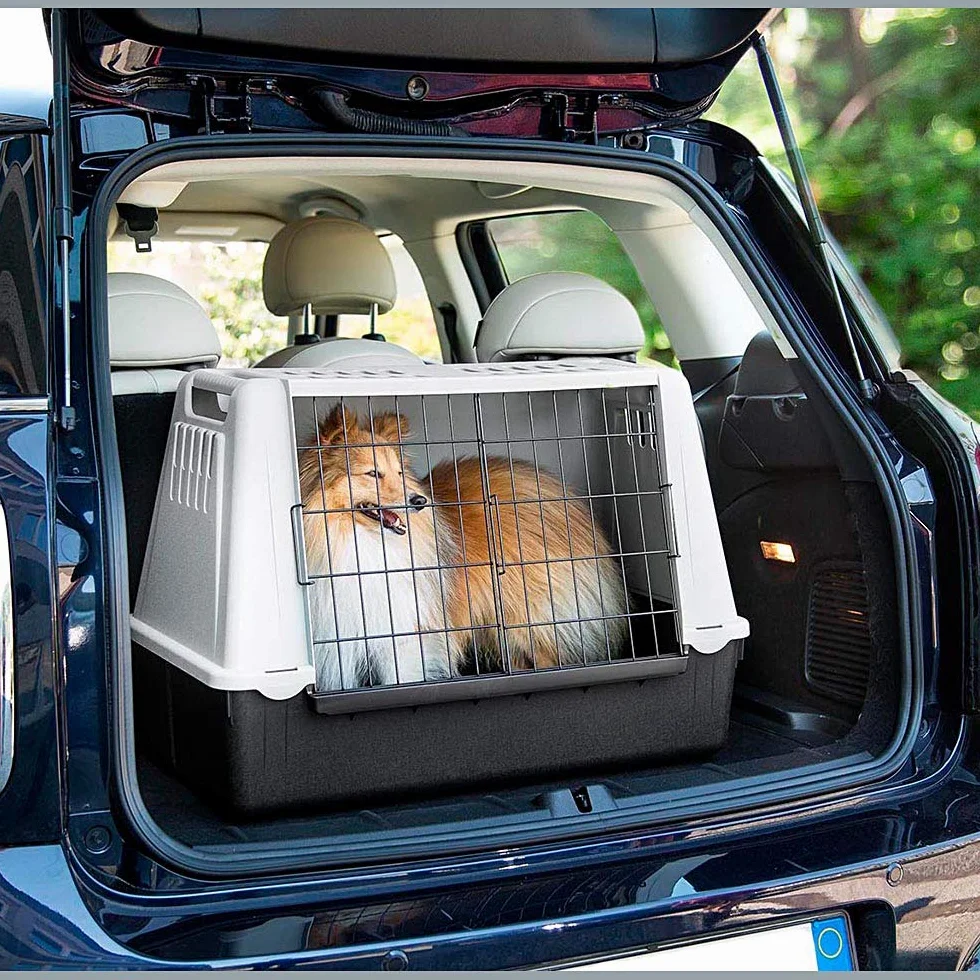Ferplast ATLAS CAR MINI Trasportino per Cani da Auto con Tappeto Drenante, Maniglie, Griglia Ventilazione, Doppia Apertura Scorrevole con Chiusura Sicura, Max 10 kg, 72 x 41 x h 51 cm