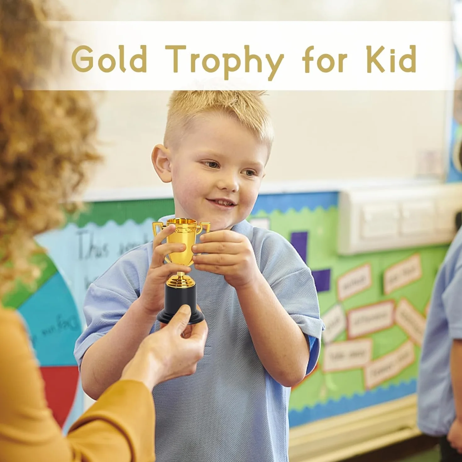 6 PCS Oro Premio Trofei, Mini Trofei d'oro in Plastica 4 Pollici per Bambini Trofeo d'oro per Feste di Laurea, Tornei Sportivi, Premi Scolastici per Bambini in Aula e Decorazioni per Premi Premio