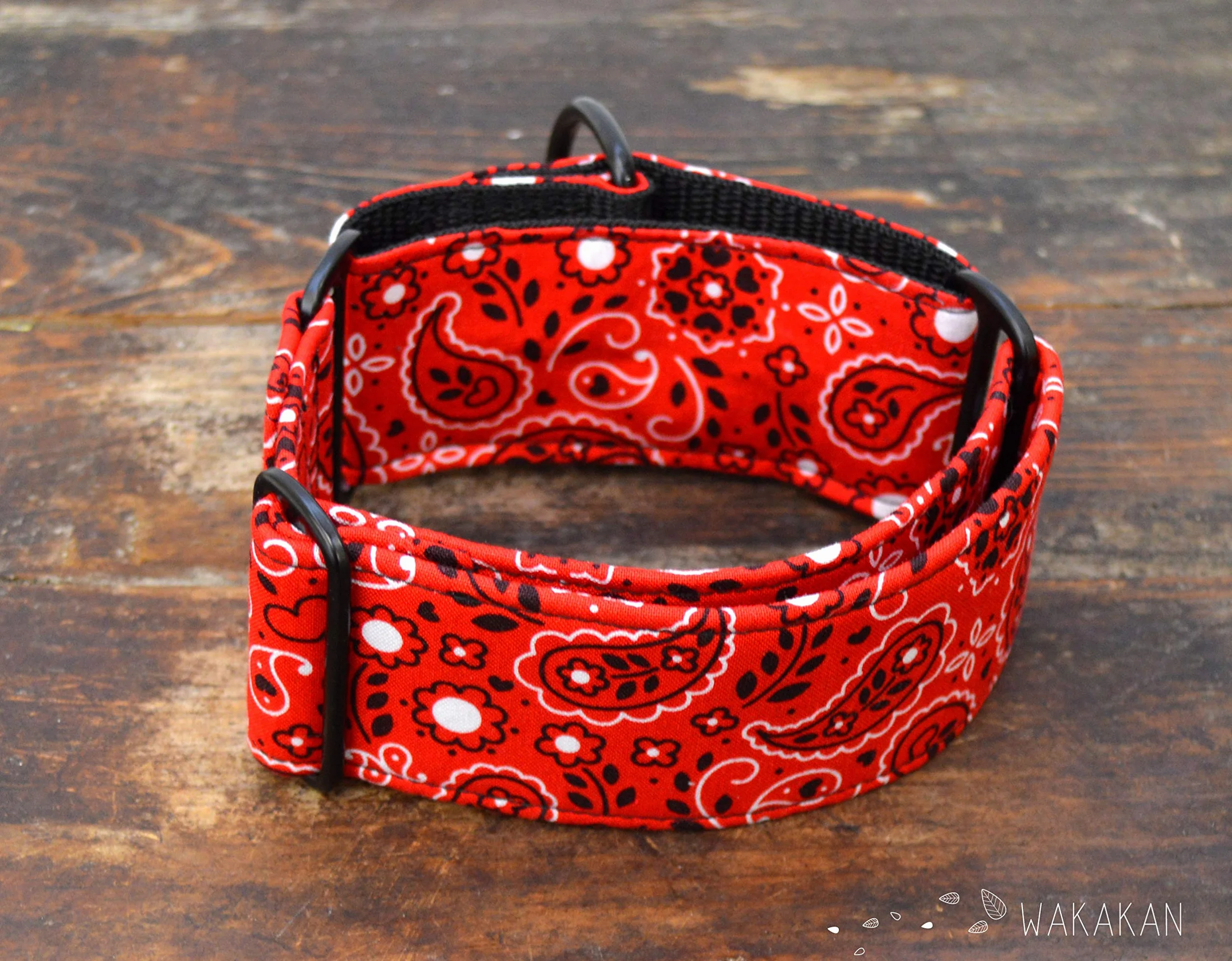 Martingale Collare per cani Red Bandana Wakakán fatto a mano Spagna