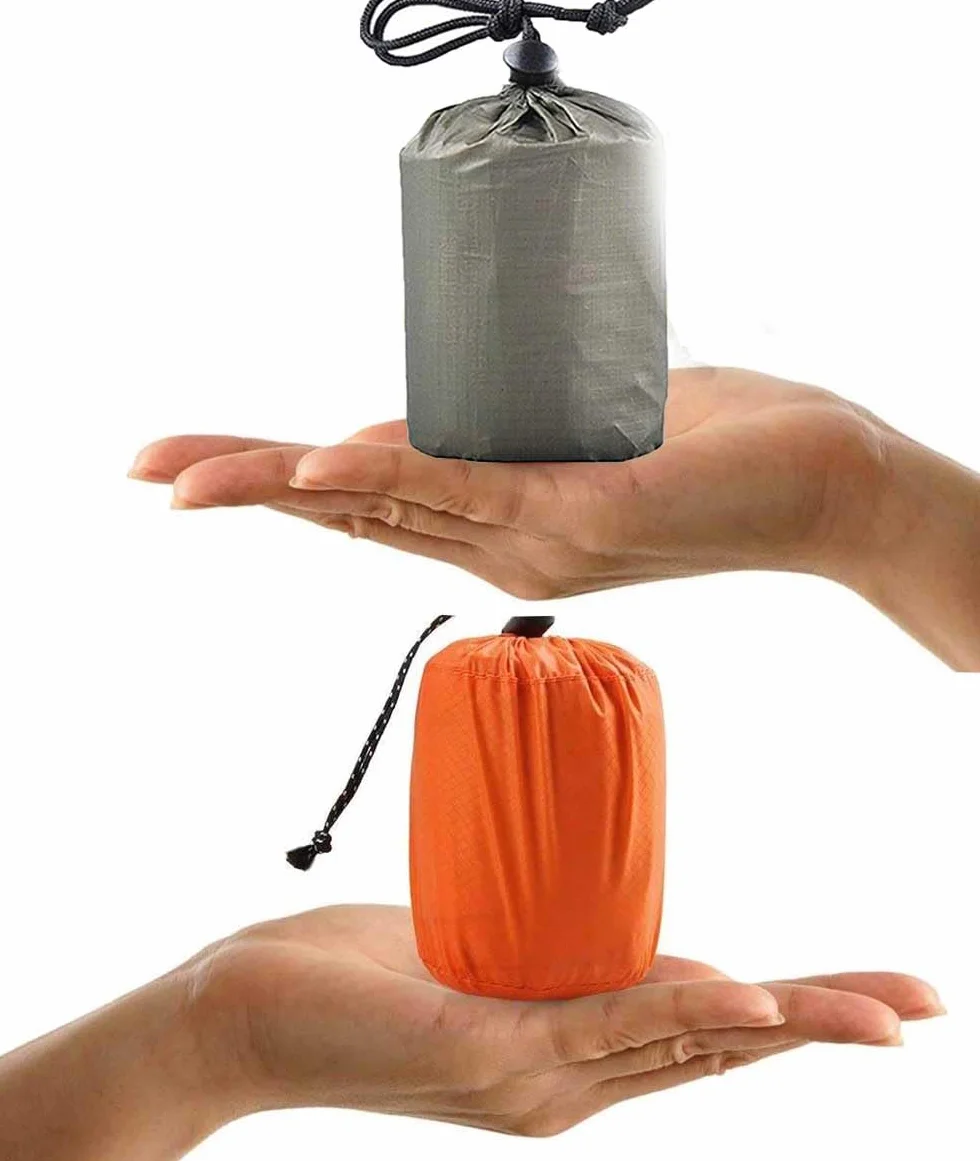 2 PCS Sacco a Pelo d'Emergenza Coperta di Sopravvivenza Riutilizzabile Bivvy di Sopravvivenza Leggero Campeggio Coperta di Isolamento Termico di Primo Soccorso per Campeggio, Escursionismo