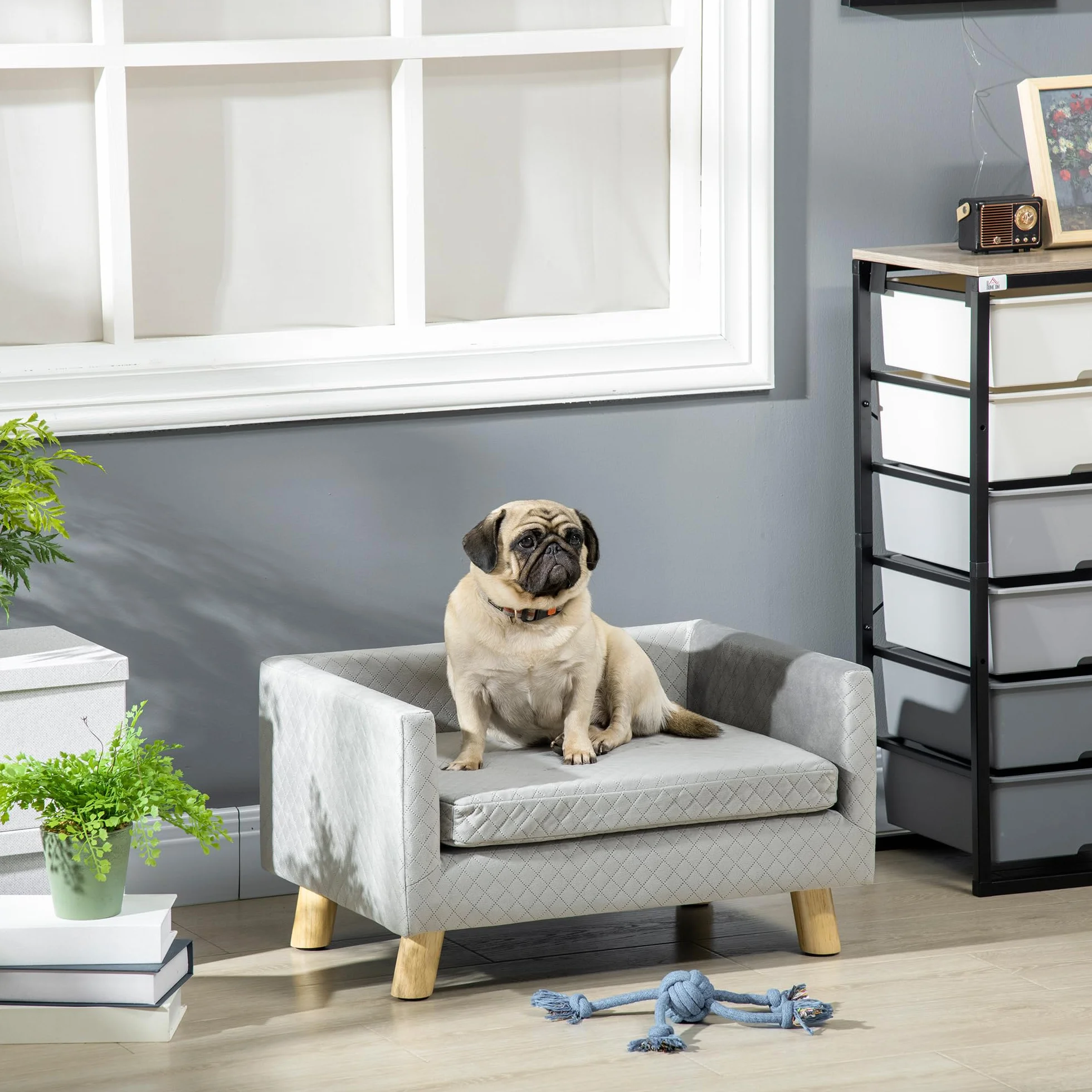 PawHut Divano per Cani e Gatti con Design Scandinavo e Cuscino Imbottito, Cuccia per Animali da Interno in Velluto e Legno, 64x45x36cm, Grigio