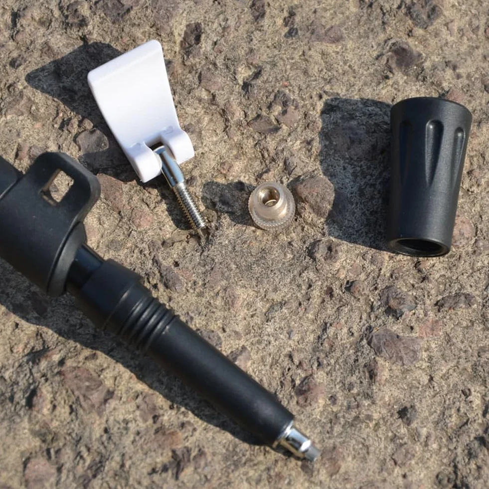 Punte per Bastoni da Trekking in Acciaio al Carburo, Confezione da 8 Ricambio, Teste per Trekking e Sci, Miglior Presa per Campeggio e Avventure
