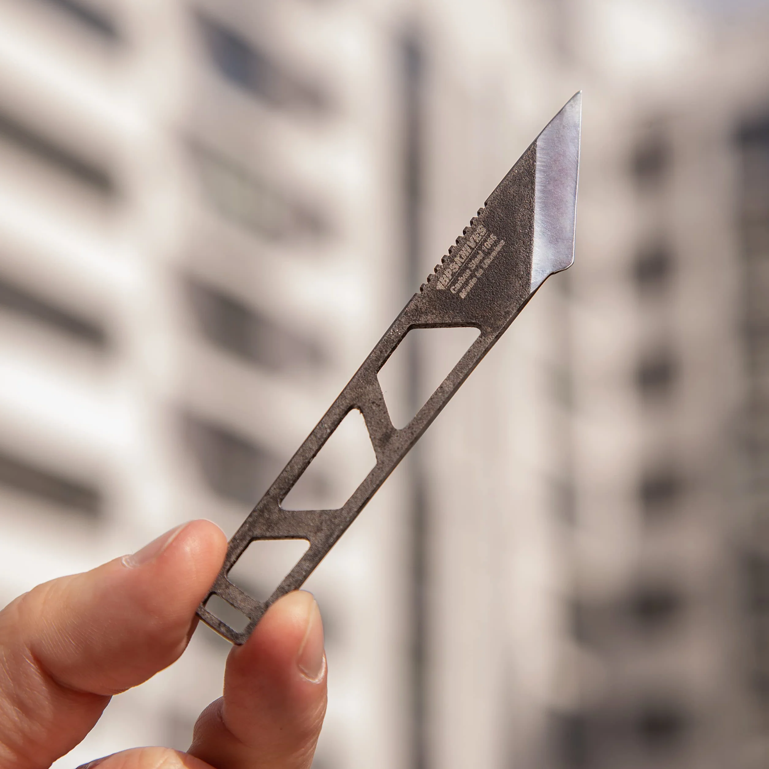 BPSKNIVES Mini Kiridashi - Coltello a lama fissa scheletrato con custodia in plastica - Coltello con fodero - Coltello da tasca a lama fissa in acciaio al carbonio