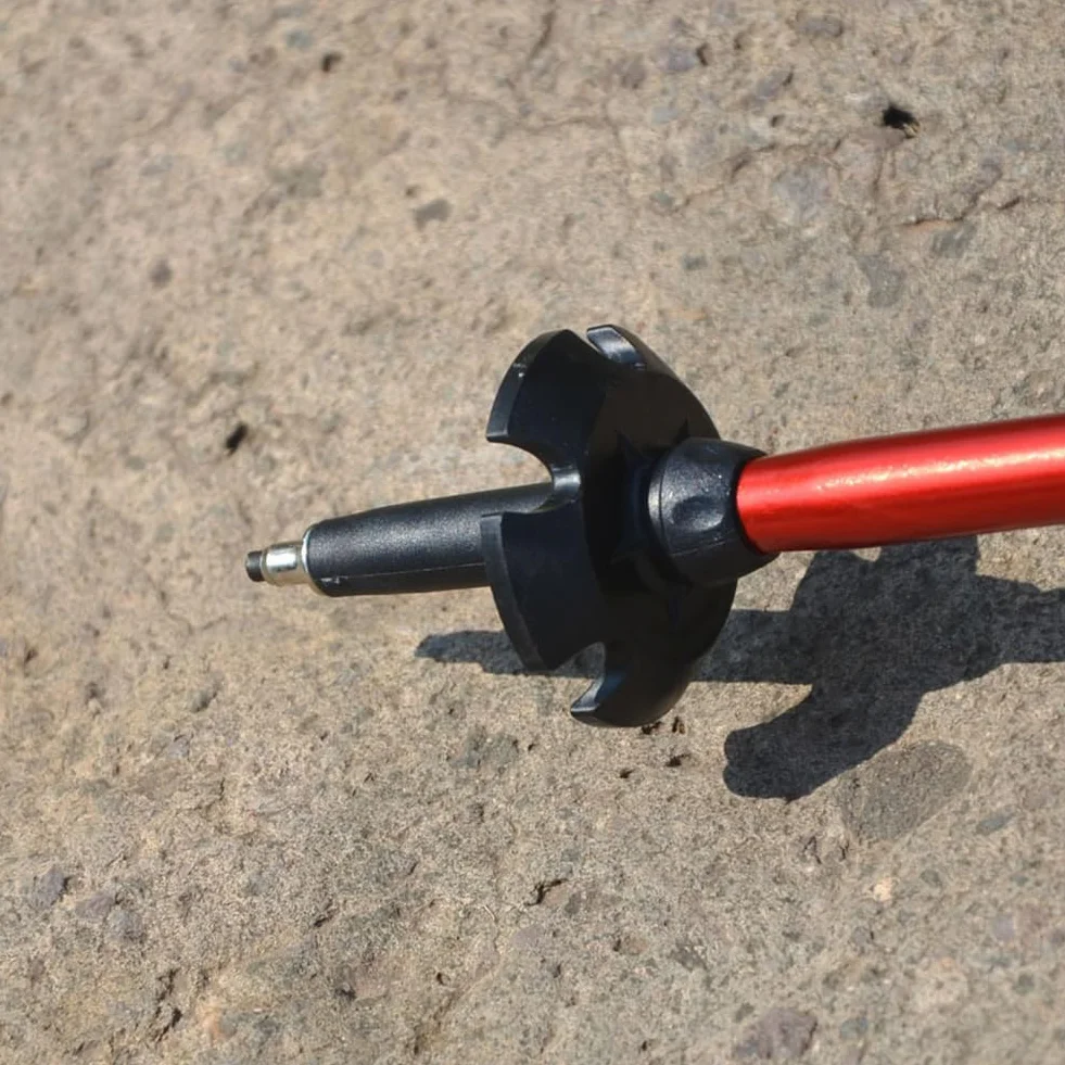 Punte per Bastoni da Trekking in Acciaio al Carburo, Confezione da 8 Ricambio, Teste per Trekking e Sci, Miglior Presa per Campeggio e Avventure