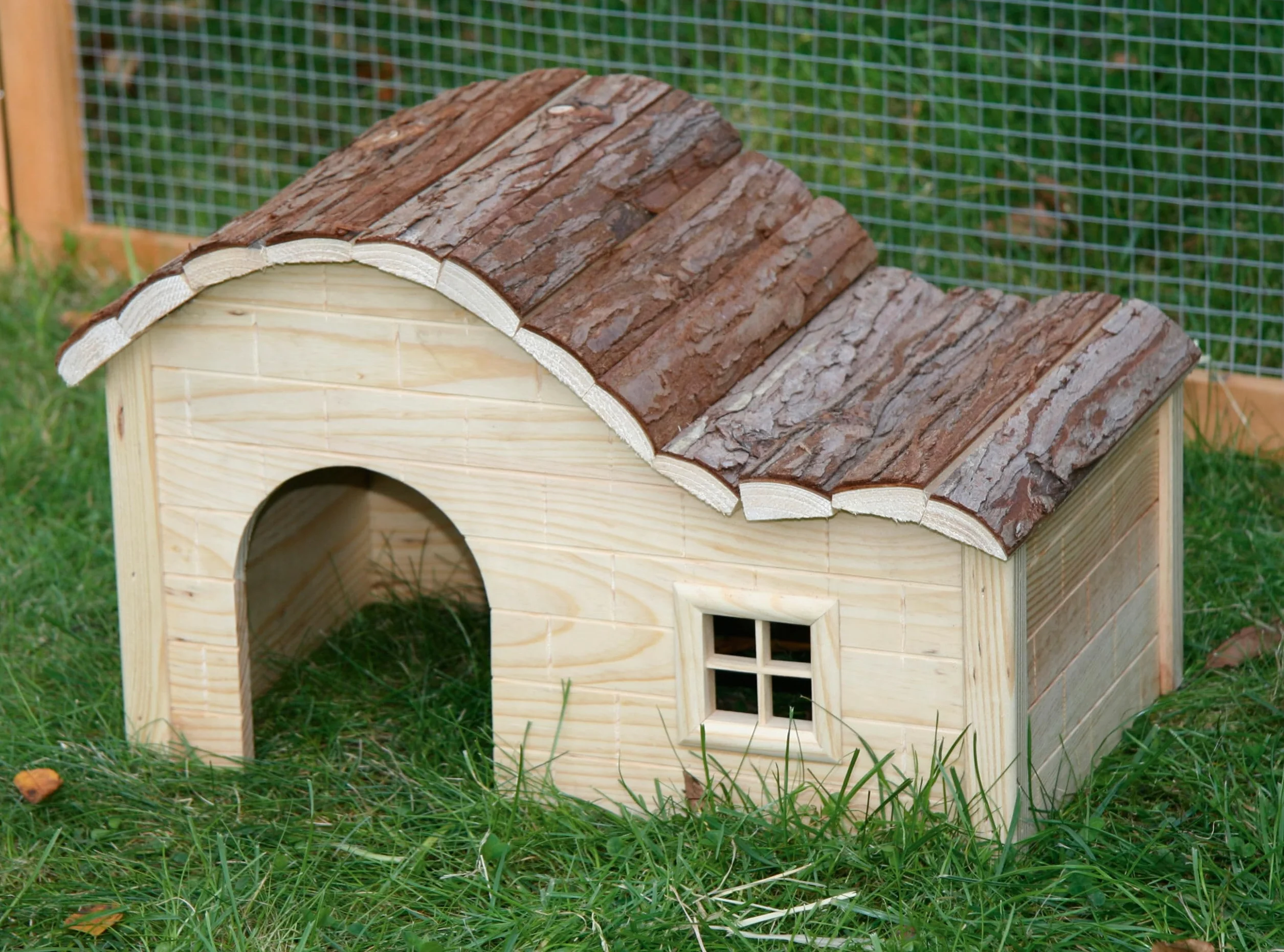 Kerbl Pet villetta Welle Nature, cuccia per piccoli animali, casetta per roditori, naturale, 30x20x20 cm, legno, conigli, porcellini d'India, criceti, da rosicchiare, pre-assemblata