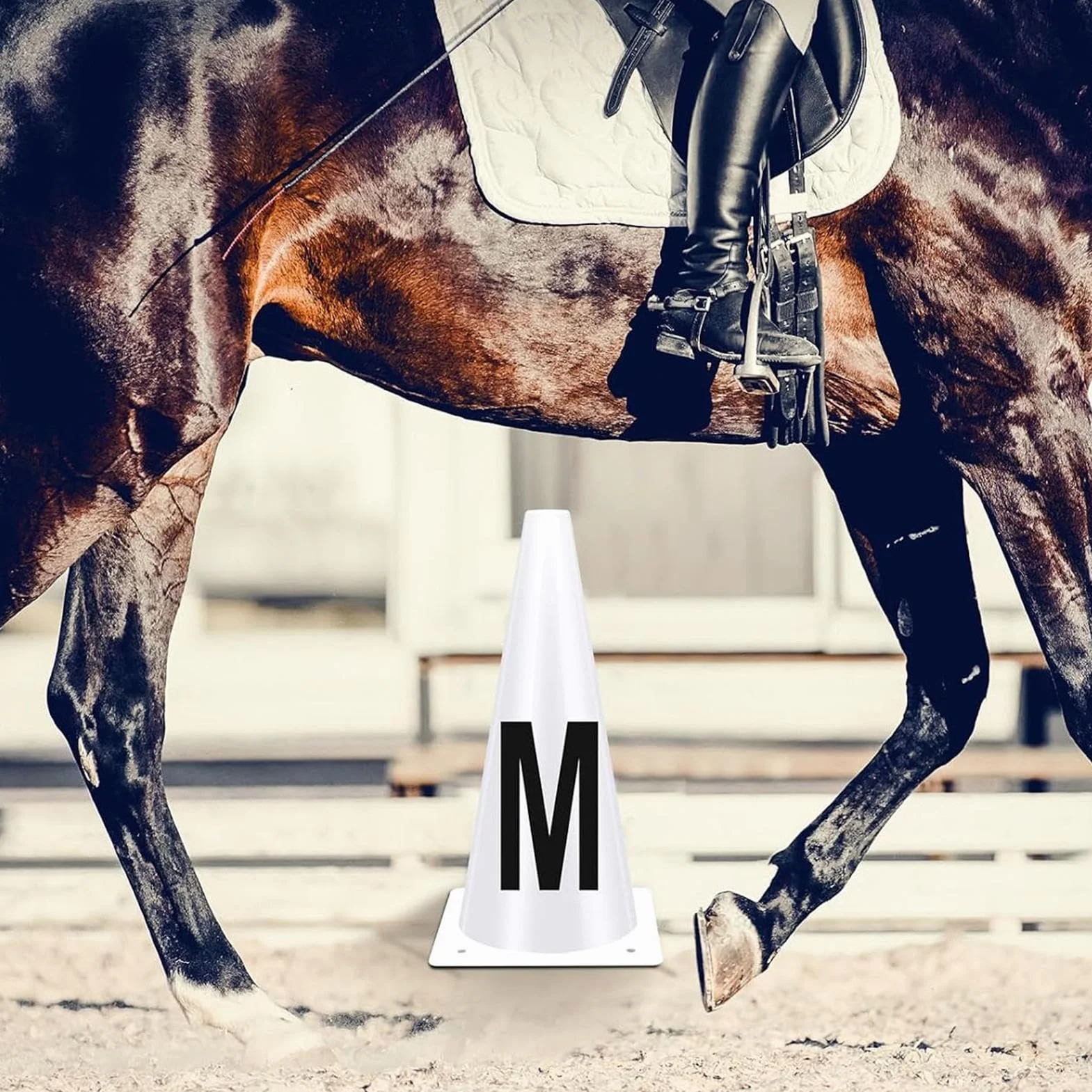 Coni per allenamento sportivo,Coni per allenamento - Coni da dressage con lettere | Segnalini da dressage da competizione, coni da allenamento sportivo impilabili per atleti equestri