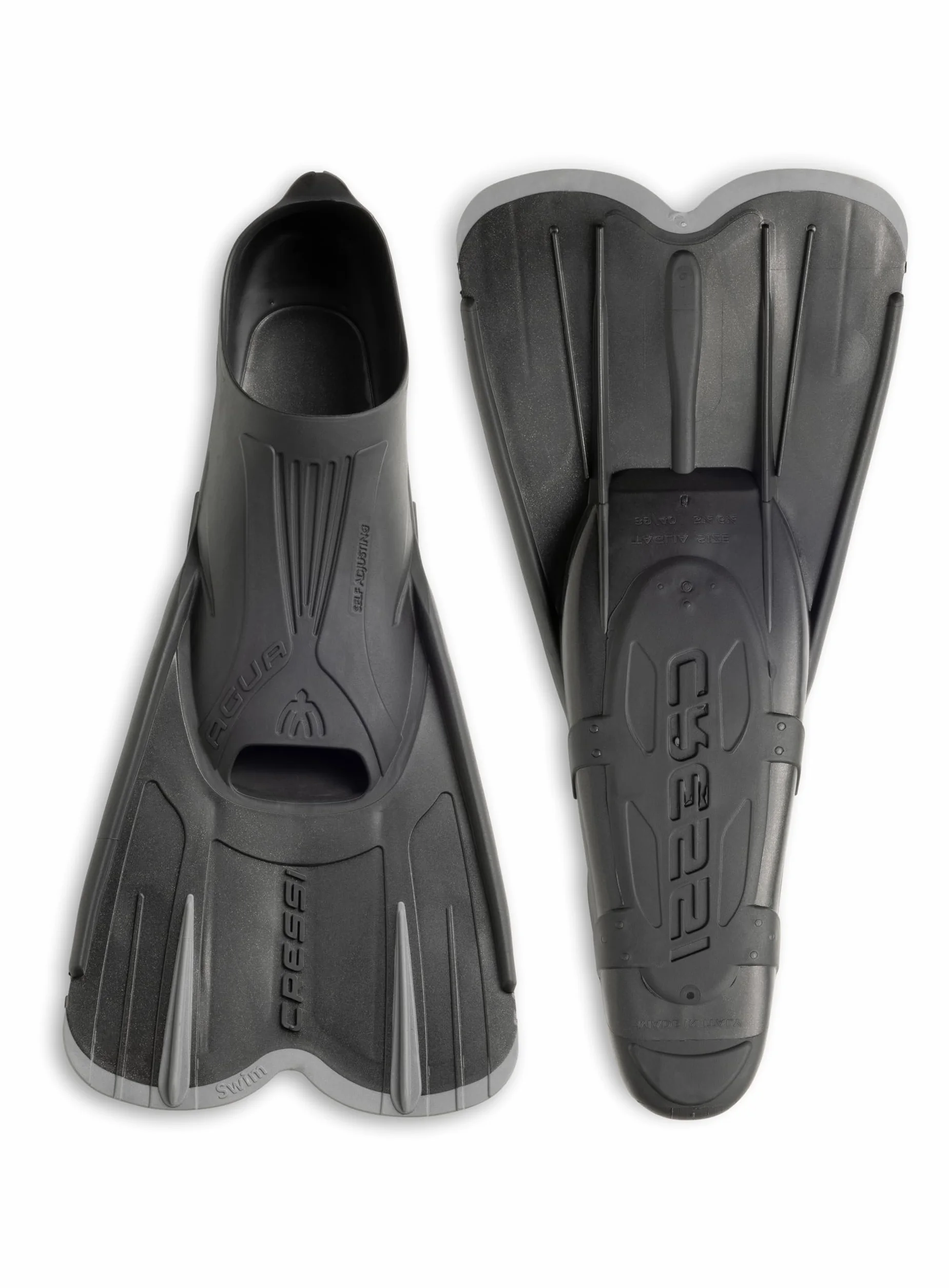 Cressi Pinne da Nuoto Corte Leggere Adulti Tasca Piedi Autoregolabile Made in Italy