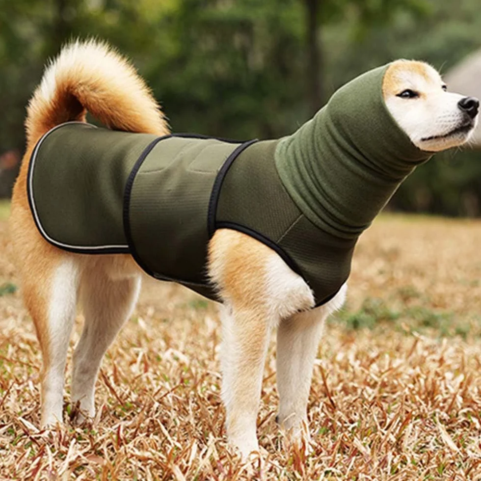 Cappotto calmante per cani con strisce riflettenti, protezioni orecchie, dolcevita ansia, per fuochi d'artificio e viaggi