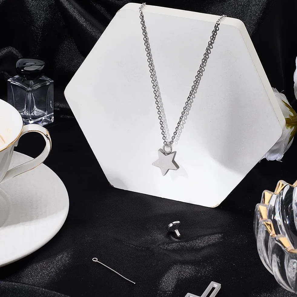 CREATCABIN Collana Urna A Forma Stella per Ceneri Ricordo Gioielli per Cremazione Urne Acciaio Inossidabile Ciondolo Mini Urna Collana Stella Argentata Medaglioni Portacenere Spilla A Imbuto 45.7cm