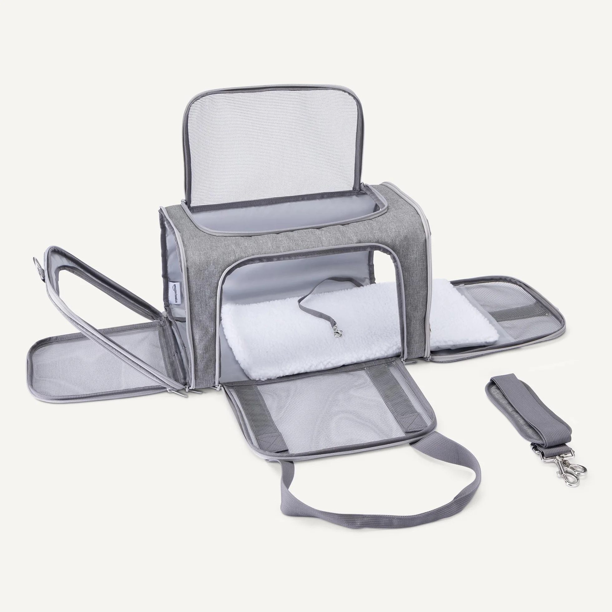 Amazon Basics -Trasportino Morbido Stile Borsa per Gatti e Cani, Tracolla Regolabile, Approvato per il Trasporto in Aereo, Pieghevole con Pannelli in Rete per la Ventilazione,43,2x 27,9x 27,9cm,Grigio