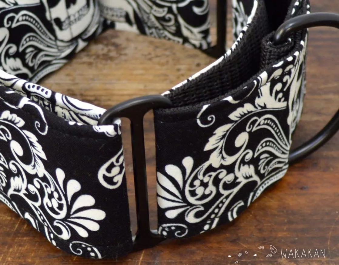 Wakakán Collare per cani martingale Victorian Skull Glow In The Dark