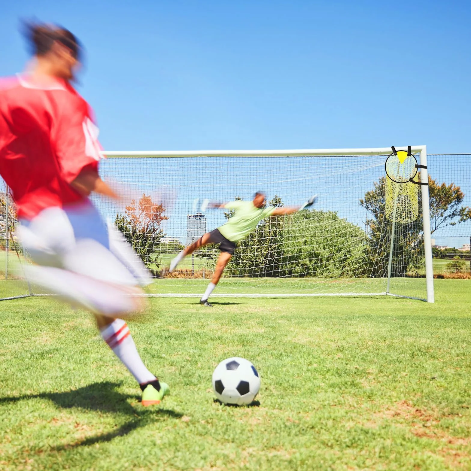 2 Pezzi Bersaglio per Allenamento da Calcio Obiettivo, Porta Calcio, Tiro Angolare Attrezzatura, Rete da Calcio con Cinghie Regolabili, per Calcio Precisione Formazione