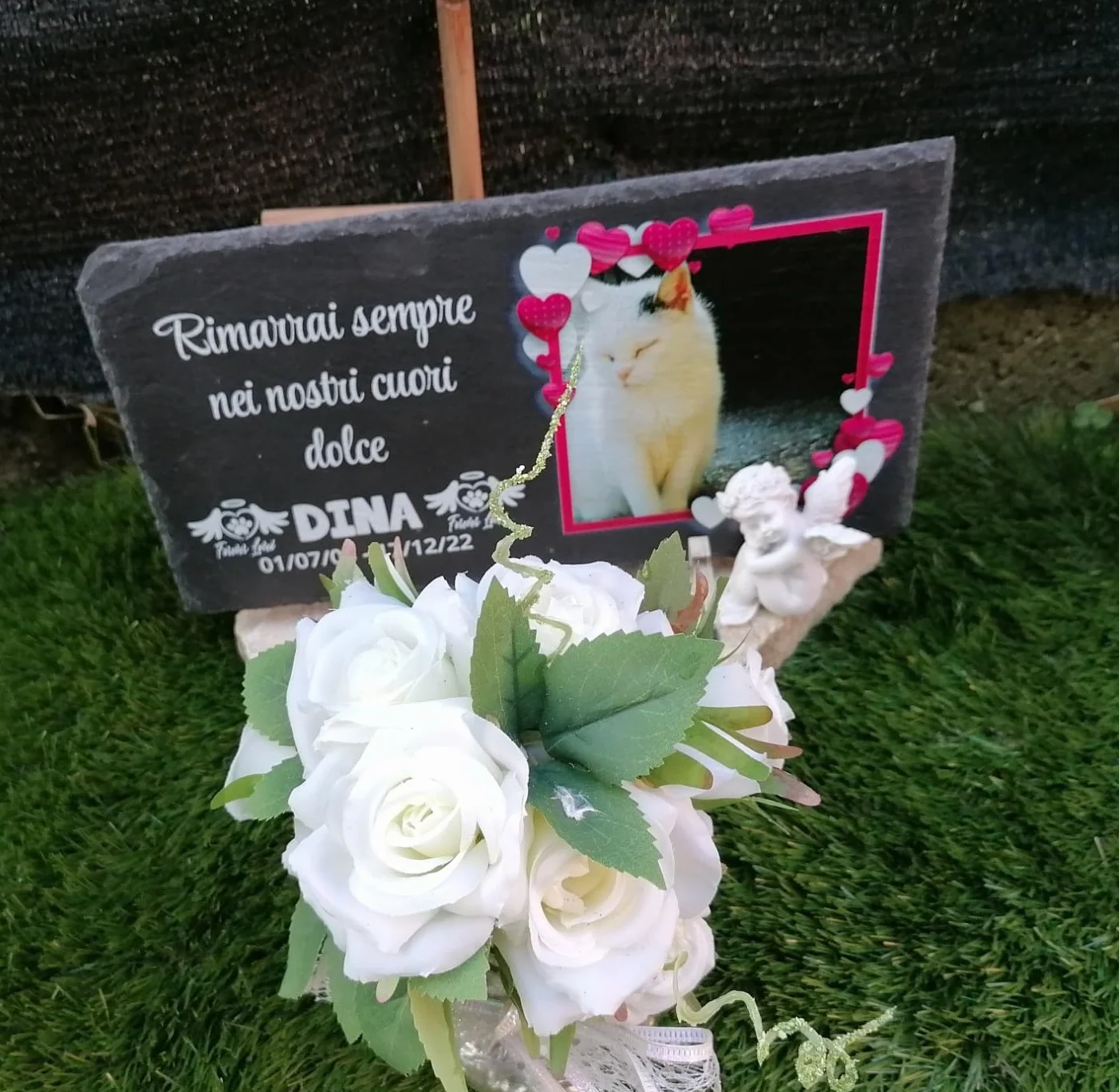 Lapide commemorativa per Cane e Gatto personalizzabile in Pietra con Foto Rettangolare 32,5x17,6cm