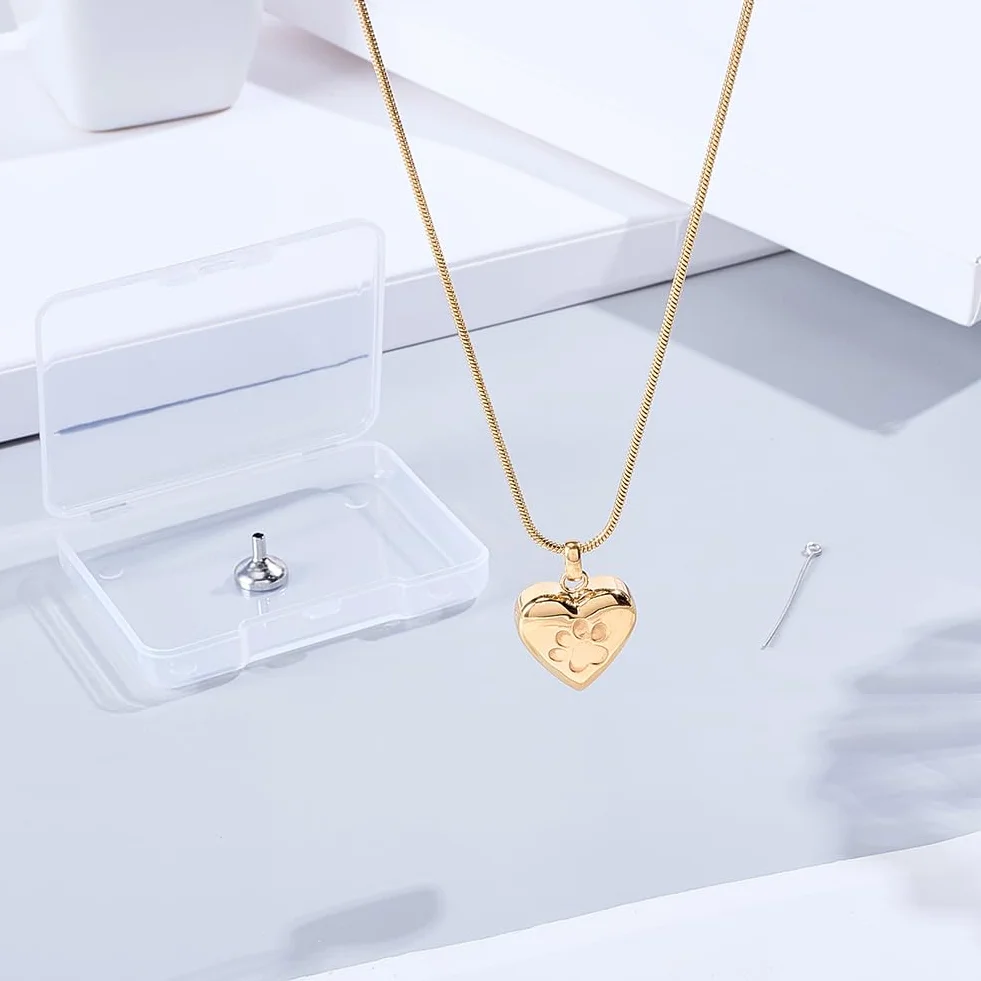 CREATCABIN Collana Urna A Forma Cuore per Ceneri Gioielli per Cremazione Donna Acciaio Inossidabile Impronta Zampa Animale Domestico Ciondolo Commemorativo Impermeabile Famiglia Amici 21.5×19mm
