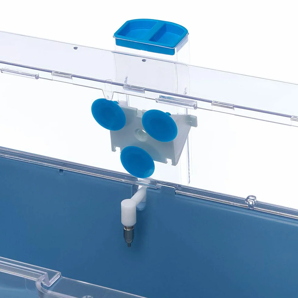 Ferplast Beverino per Conigli SIPPY L, Bottiglia per l'Acqua Capacità 600 cc, Sistema di fissaggio su rete metallica o superfici lisce 10,5 x 9 x h 24 cm - 0,6 L