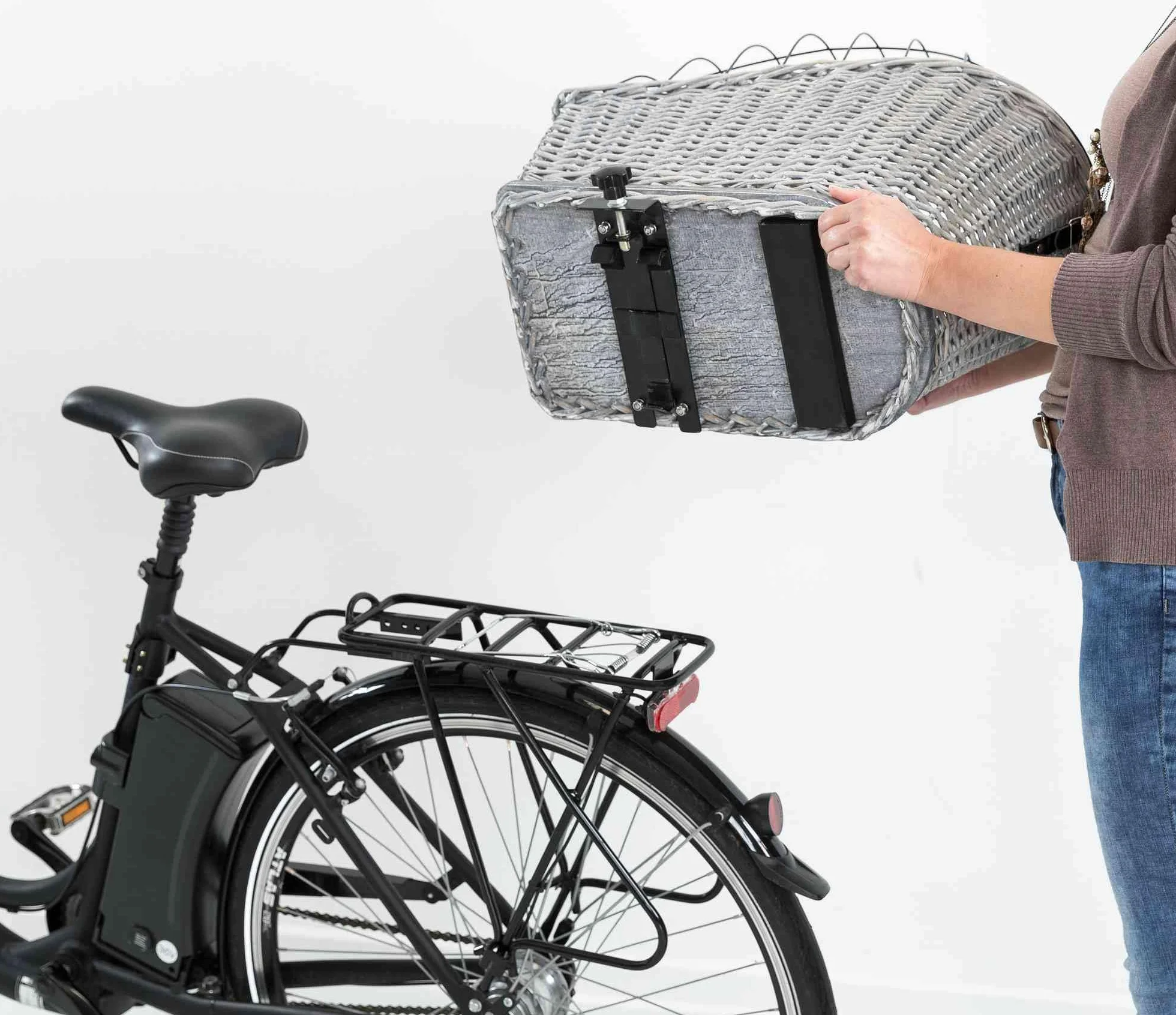 TRIXIE Cestino per bicicletta con griglia per portapacchi