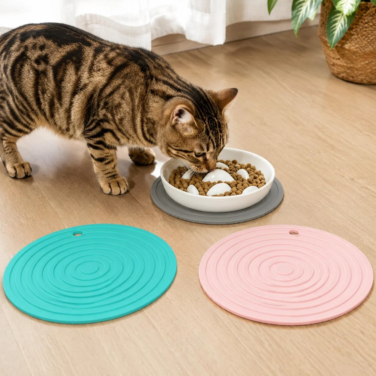 Tappetino Sottociotola per Cani e Gatti, Set 3 Pezzi in Silicone Antiscivolo Impermeabile, 2 x 16 cm e 1 x 18 cm, Base per Ciotole Cibo Acqua, Protezione Pavimento per Casa Viaggio e Campeggio