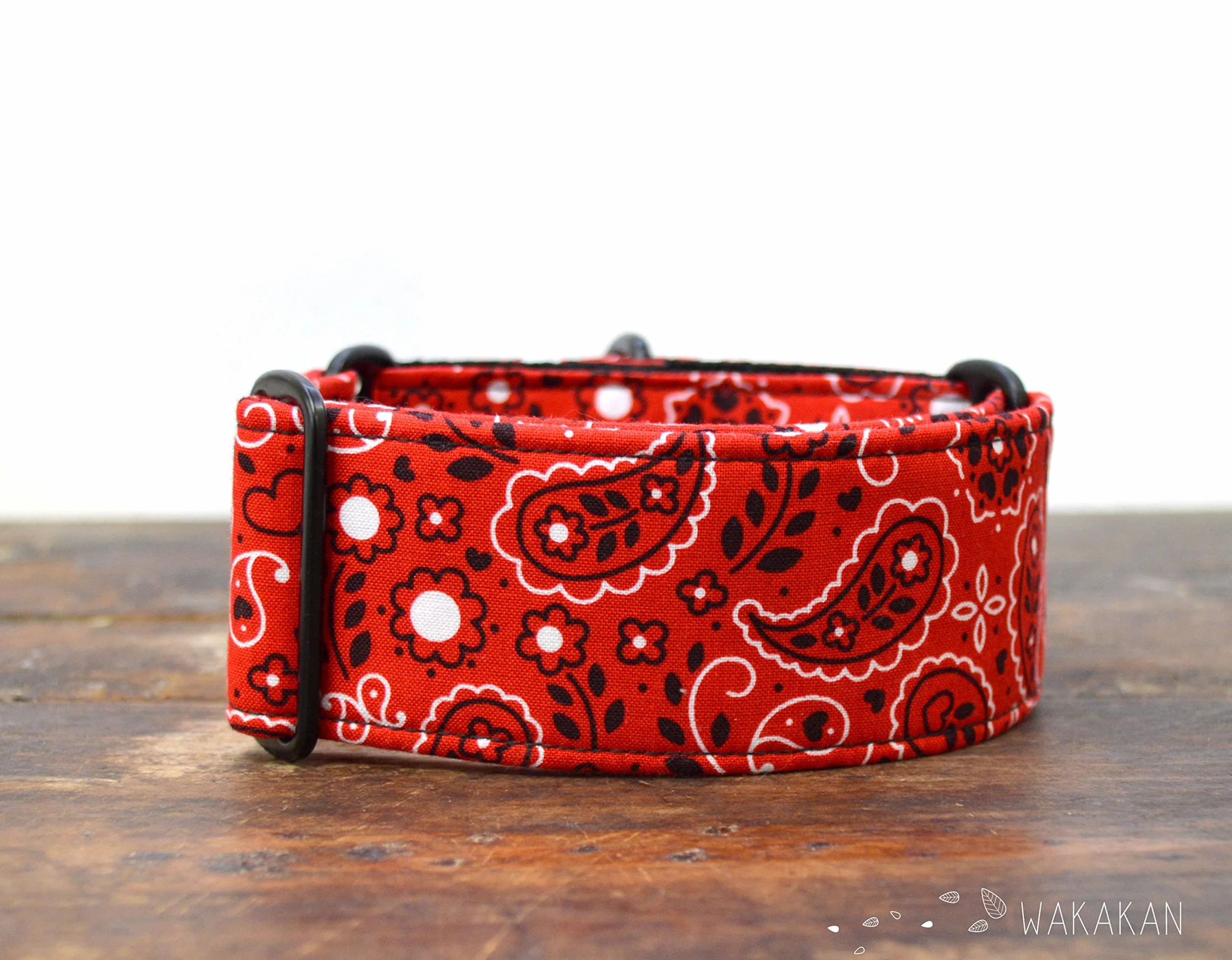 Martingale Collare per cani Red Bandana Wakakán fatto a mano Spagna