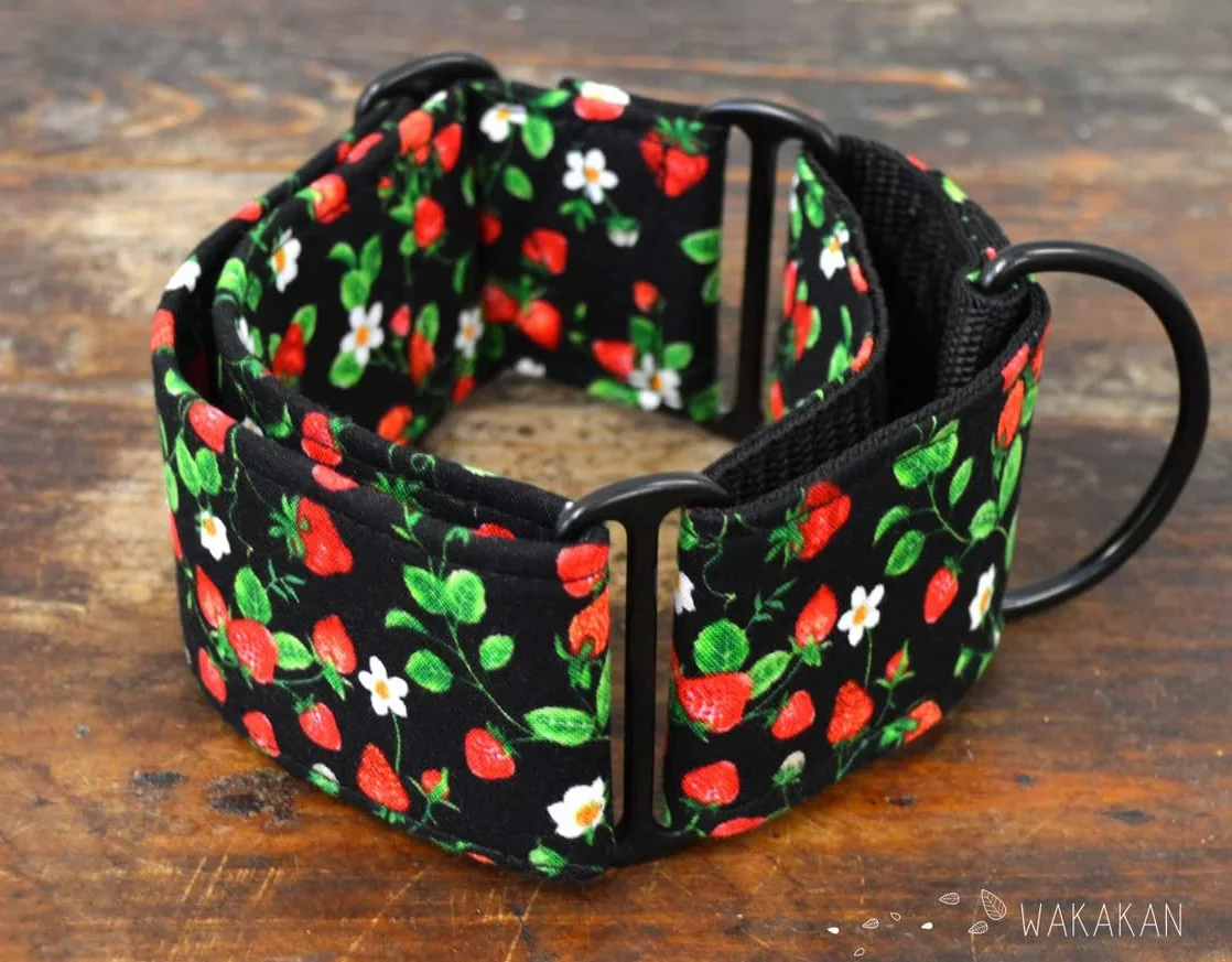 Wakakán Collare per cani martingale Strawberry Field fatto a mano Spagna